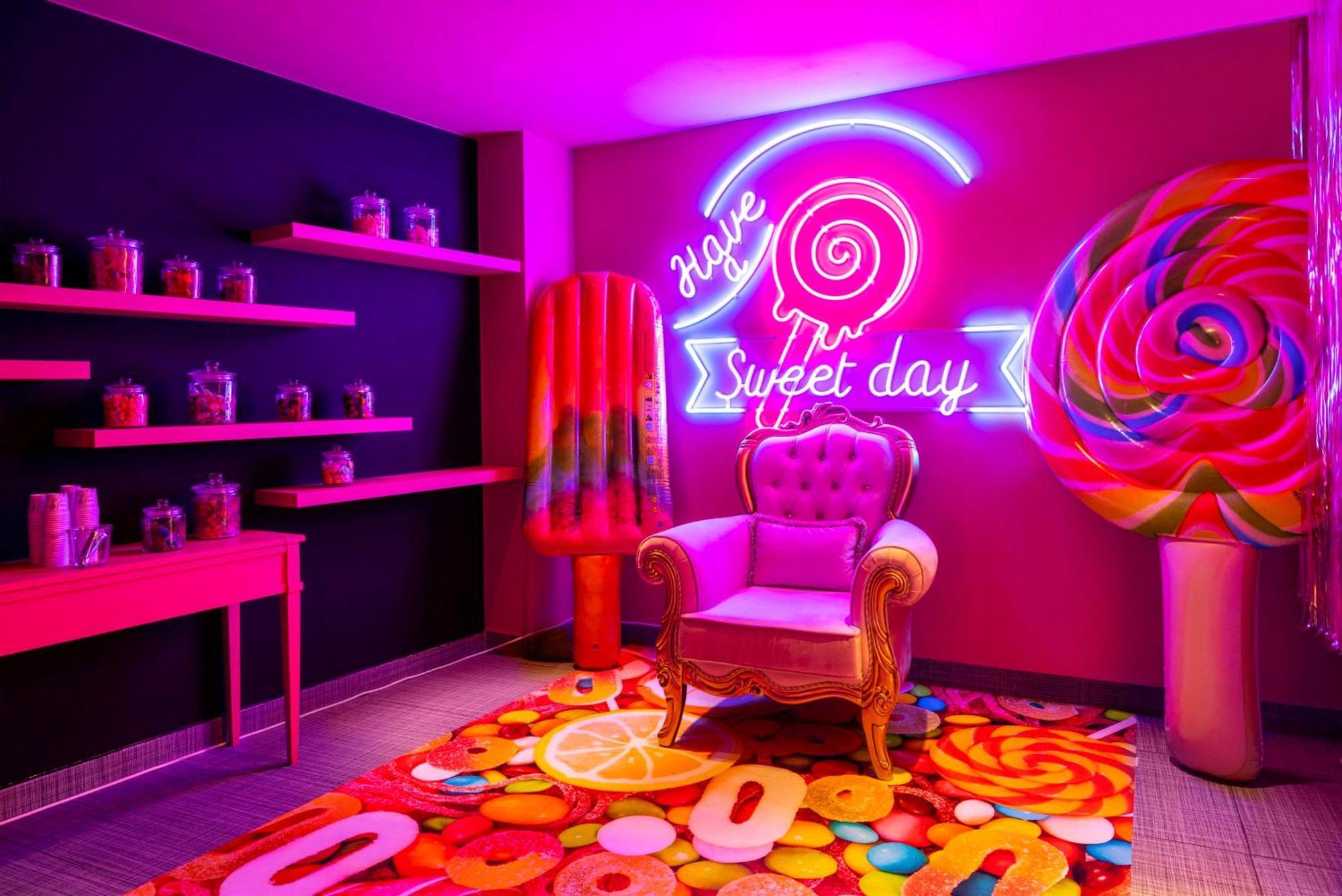 นาว บรัสเซลส์ บลูม Hotel Saint-Josse-ten-Noode ภายนอก รูปภาพ